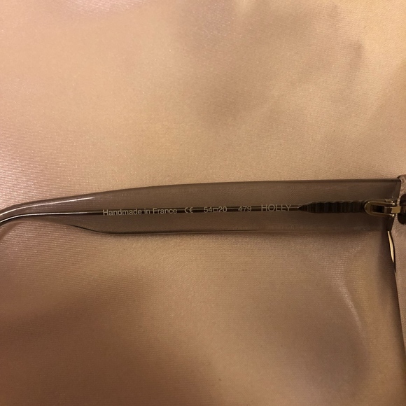 The Oscar de la Renta x Morgenthal Frederics - Picture 2 of 3